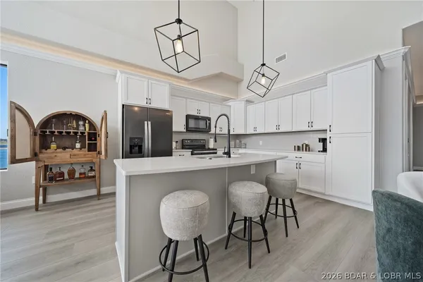 $1,095,000 | 1065 Topsider Lane, Unit 501, Osage Beach, MO 65065