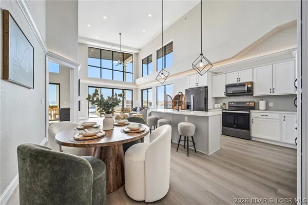 $1,095,000 | 1065 Topsider Lane, Unit 501, Osage Beach, MO 65065