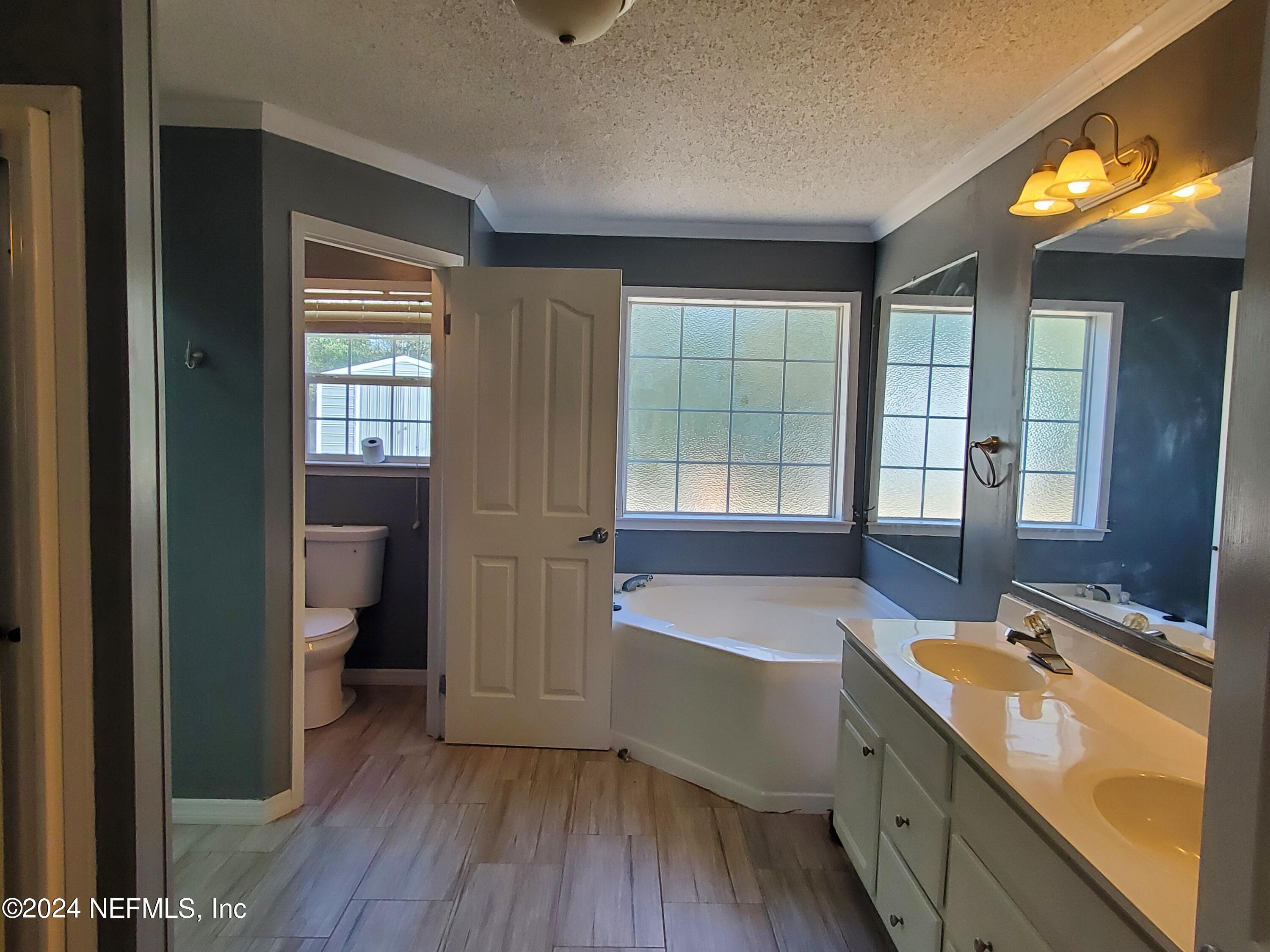 1927 Gentlebreeze Road Middleburg, FL 32068 - Photo 16 of 22 20240110_142543