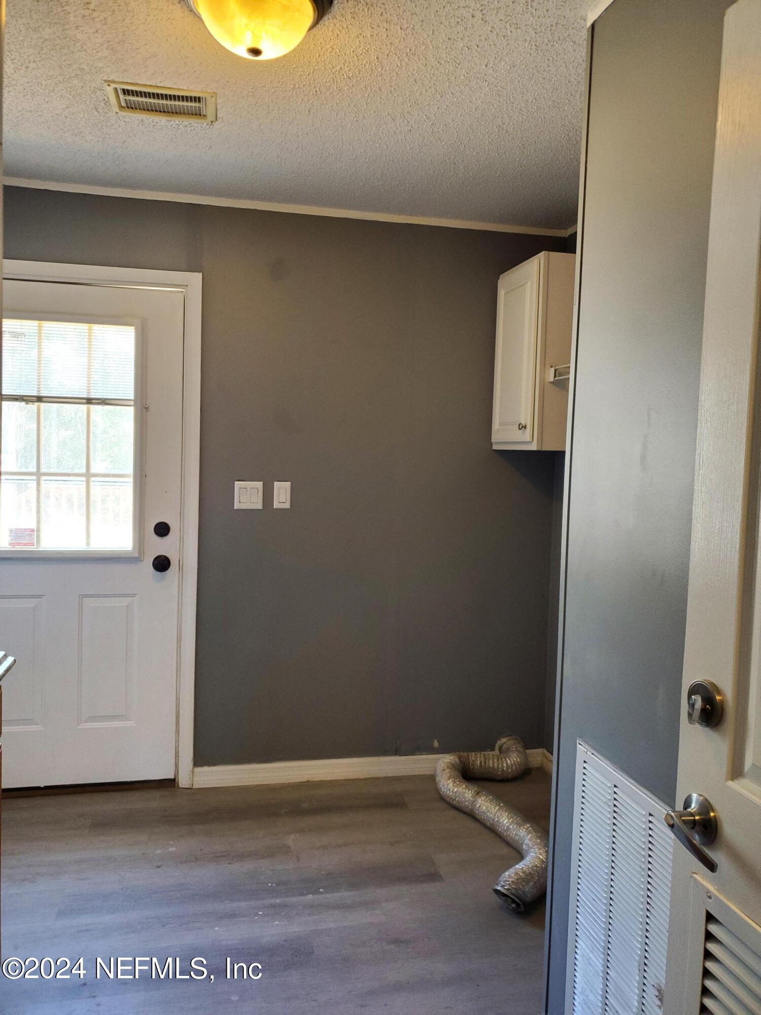 1927 Gentlebreeze Road Middleburg, FL 32068 - Photo 9 of 22 20240110_141639