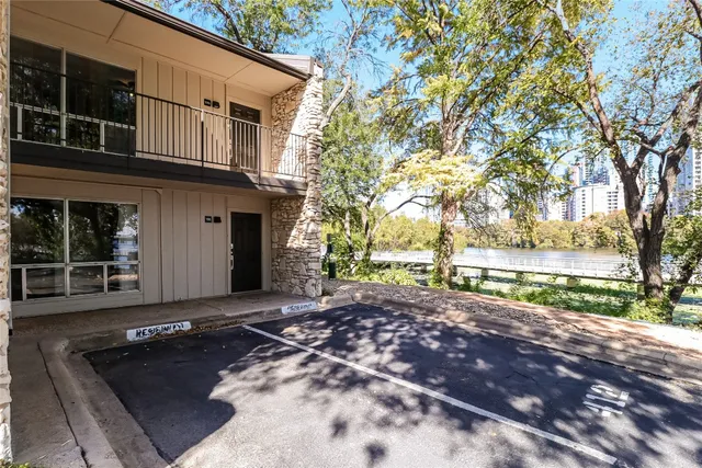$1,850 | 500 East Riverside Drive, Unit 135, Austin, TX 78704