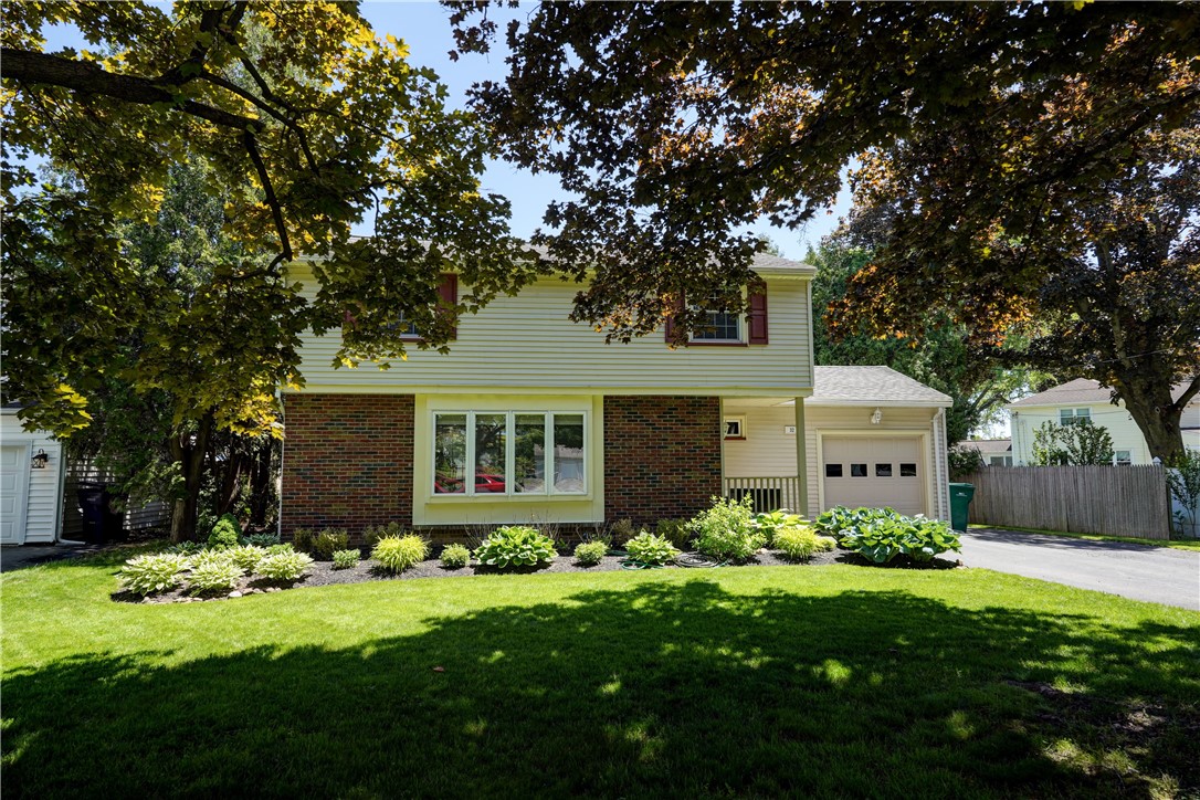 32 Charrington Road Irondequoit, NY 14609 - Photo 2 of 46