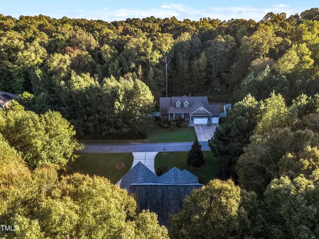 $539,900 | 319 River Knoll Drive, Clayton, NC 27527