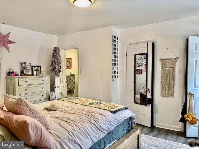 711 Walnut Street, Unit 3R Philadelphia, PA 19106 - Photo 13 of 17