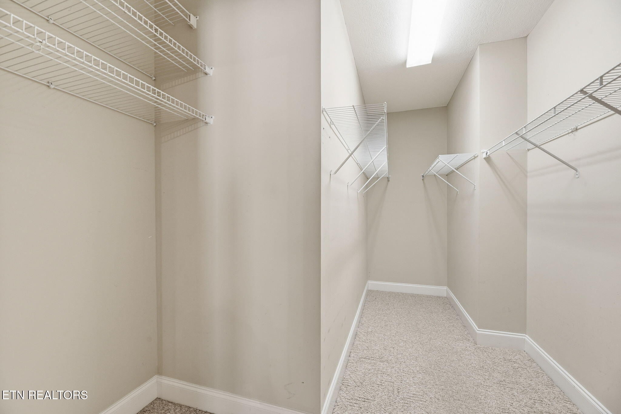 221 Sweetgum Lane Oak Ridge, TN 37830 - Photo 24 of 38 24-web-or-mls-DSC_9648