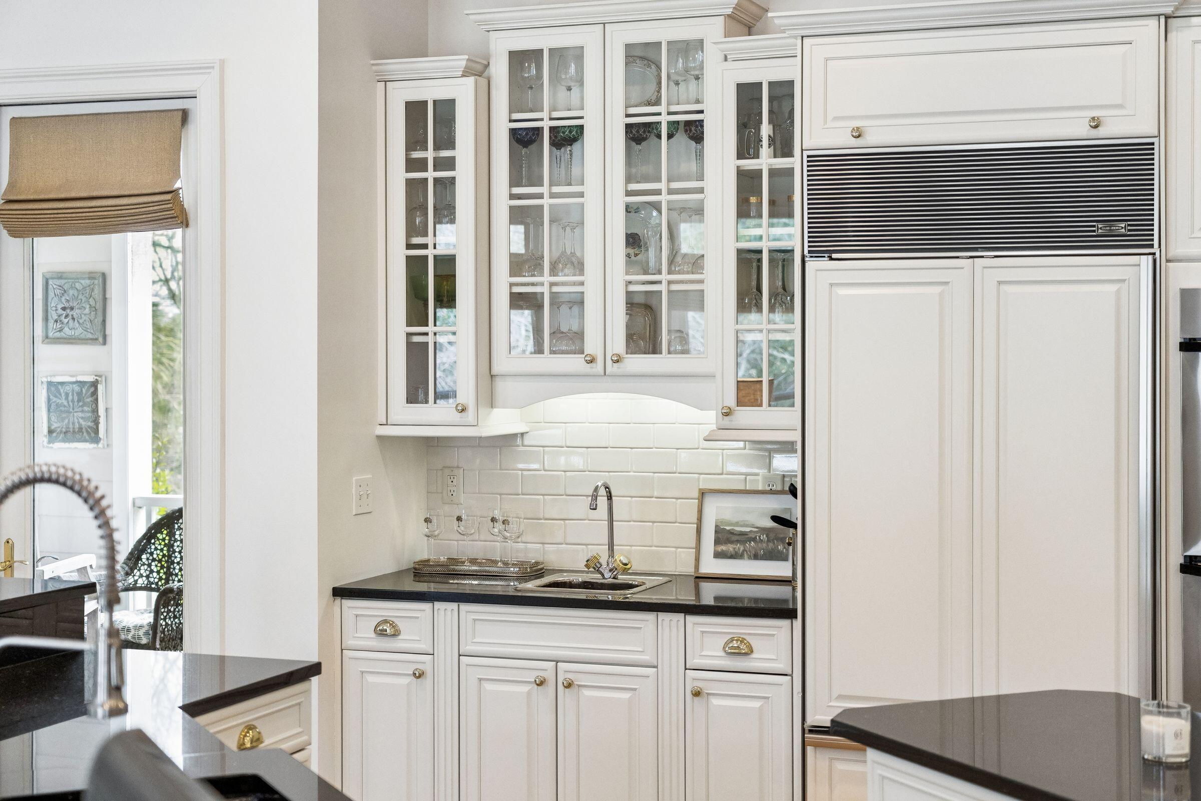 1663 Omni Boulevard Mount Pleasant, SC 29466 - Photo 26 of 73 Gourmet Kitchen