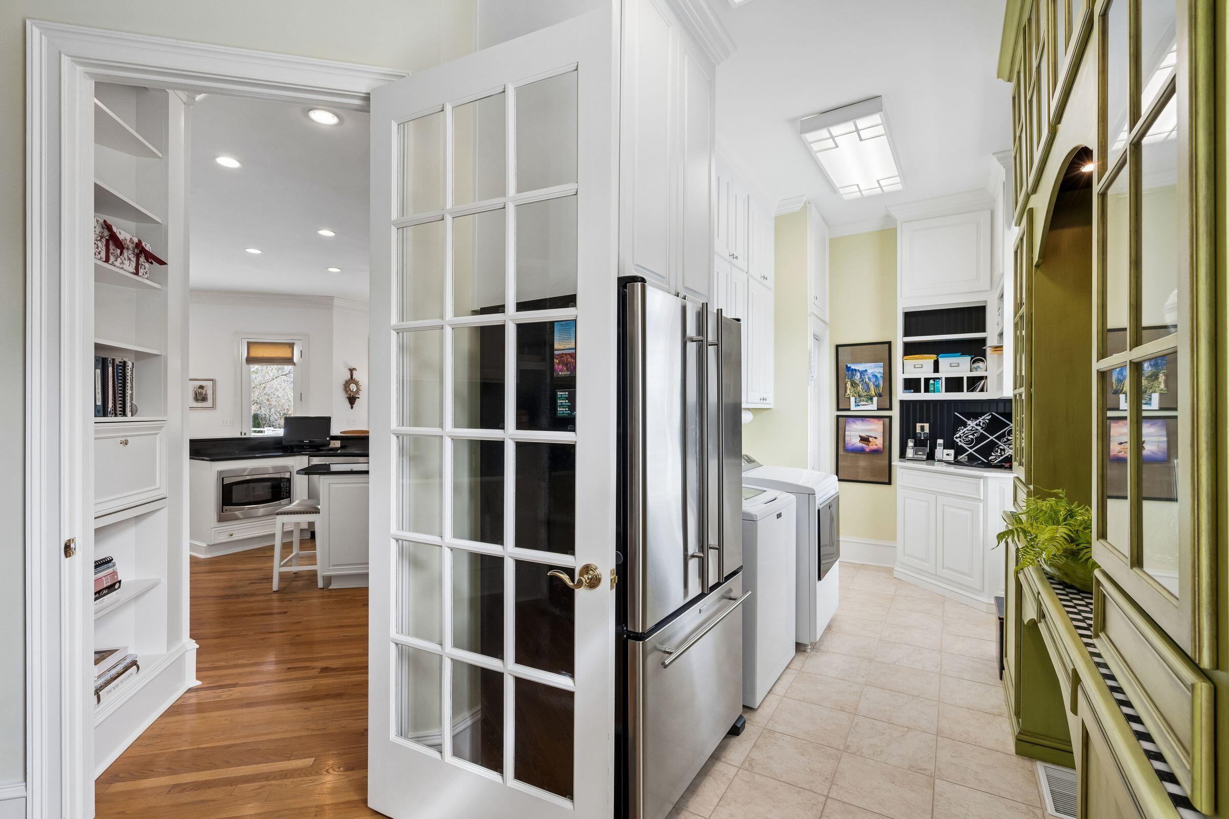 1663 Omni Boulevard Mount Pleasant, SC 29466 - Photo 28 of 73 Incredible Scullery
