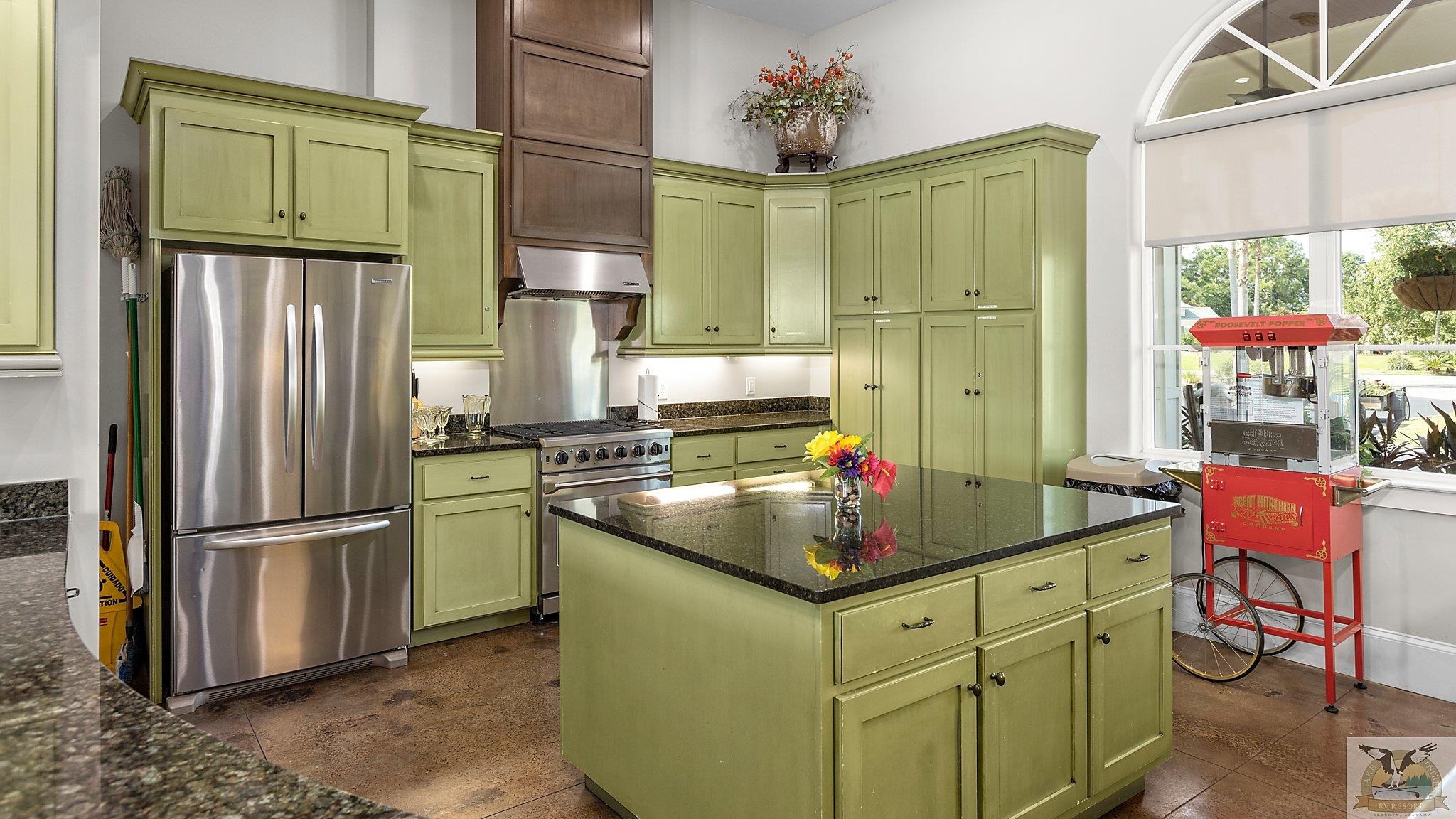 28070 Migratory Way Elberta, AL 36530 - Photo 41 of 70 Kitchen