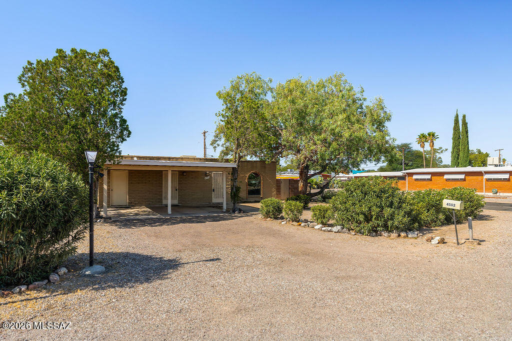 4502 East Fort Lowell Road Tucson, AZ 85712 - Photo 10 of 46