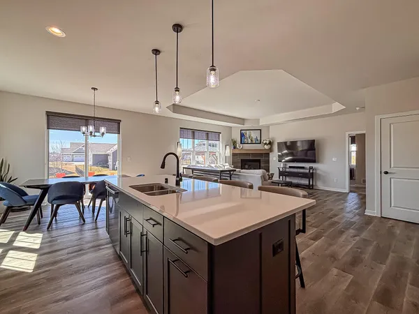 $759,900 | 1345 Goldenrod Way, Oconomowoc, WI 53066