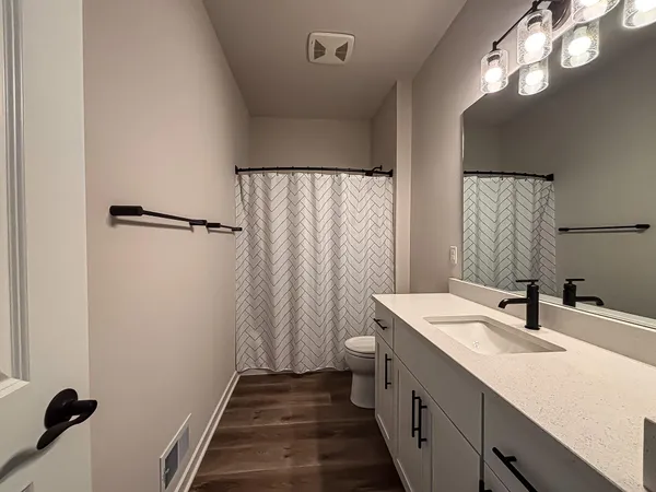 $759,900 | 1345 Goldenrod Way, Oconomowoc, WI 53066