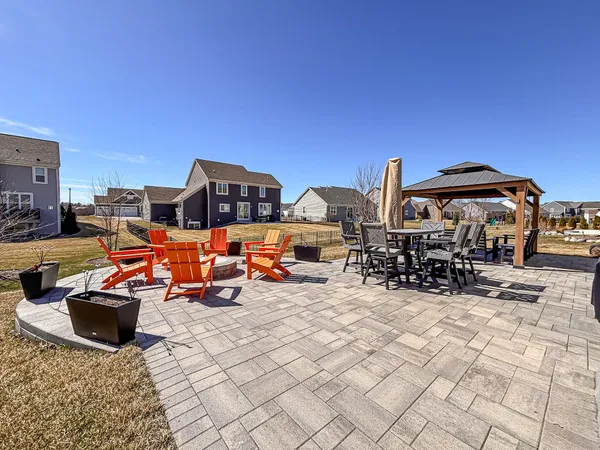 $759,900 | 1345 Goldenrod Way, Oconomowoc, WI 53066