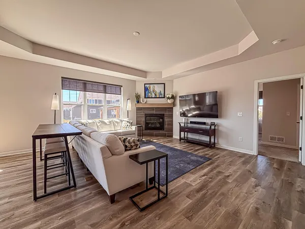 $759,900 | 1345 Goldenrod Way, Oconomowoc, WI 53066