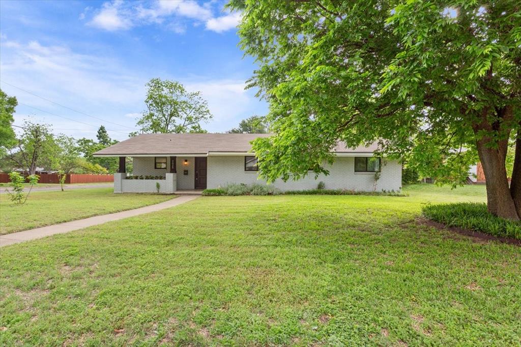 2025 Lenamon Street Waco, TX 76710 - Photo 1 of 24