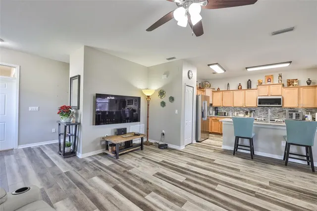 $330,000 | 507 Powder View Drive, Ruskin, FL 33570