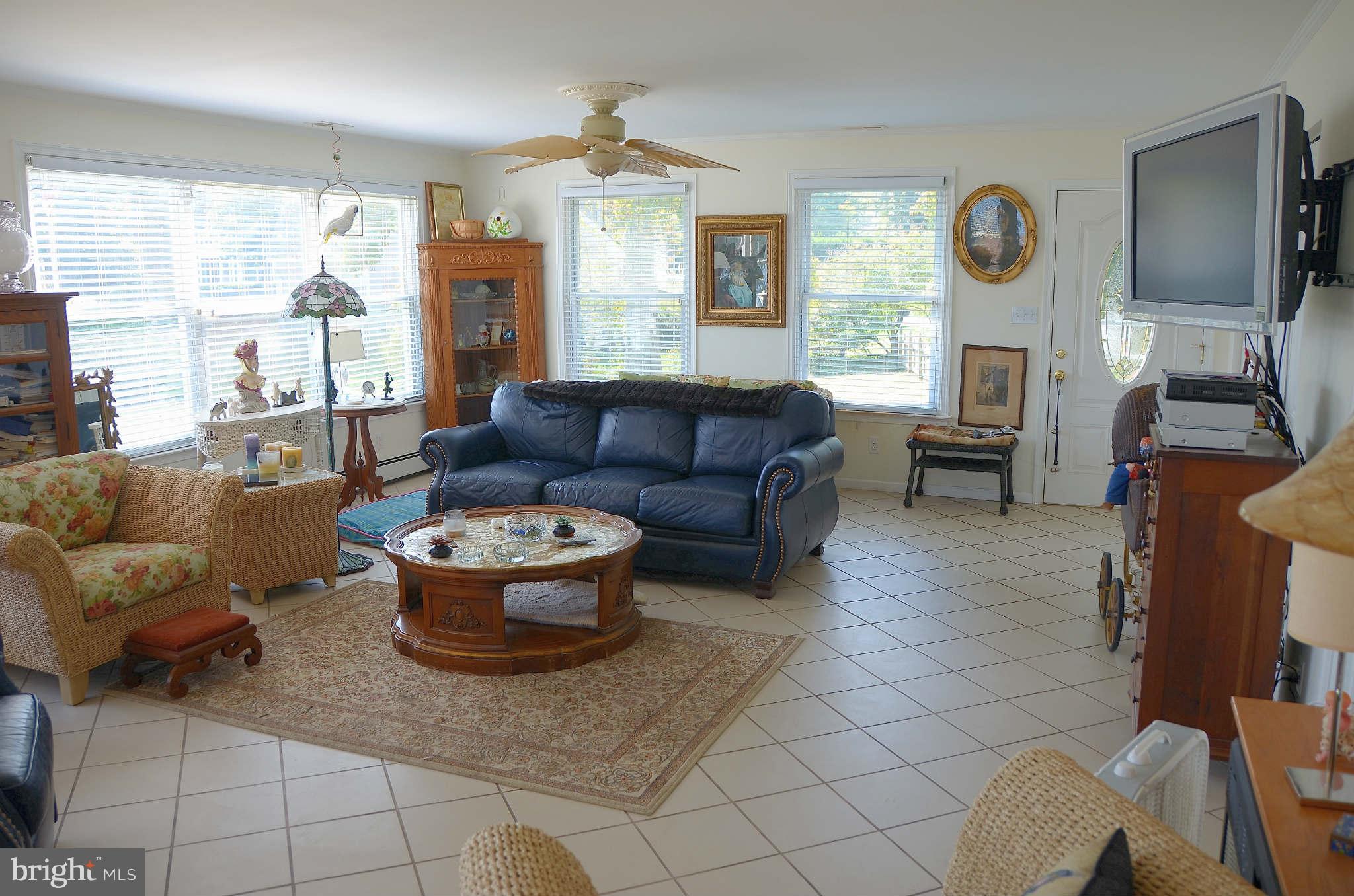 1129 Cherry Point Road West River, MD 20778 - Photo 11 of 30 Family Room
