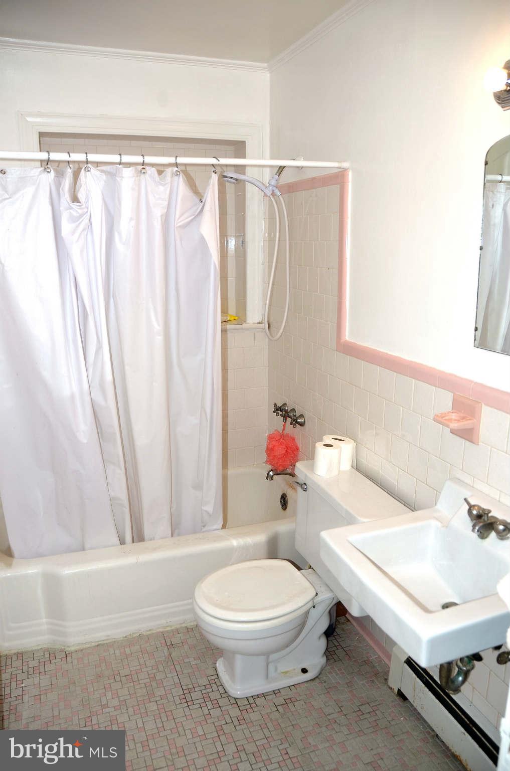 1129 Cherry Point Road West River, MD 20778 - Photo 15 of 30 Bath