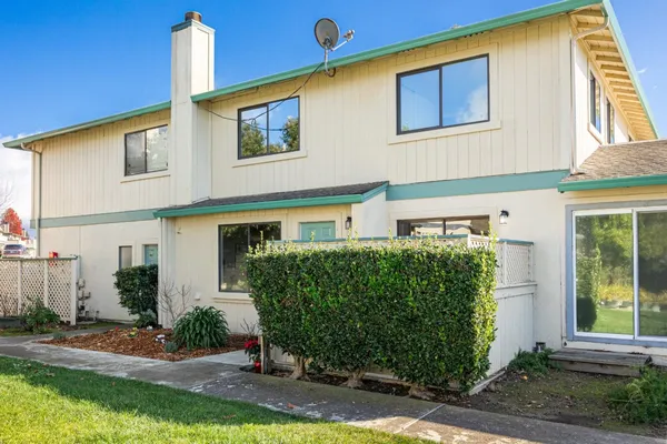 $539,000 | 253 Green Meadow Drive, Unit C, Watsonville, CA 95076
