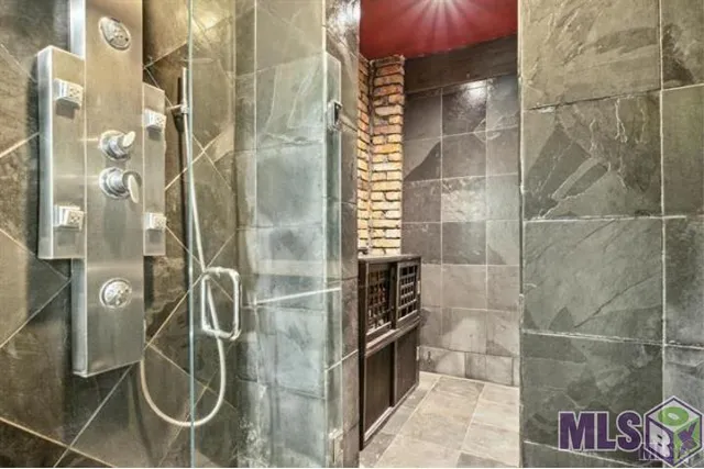 $925,000 | 4510 Bennett Drive, Baton Rouge, LA 70808