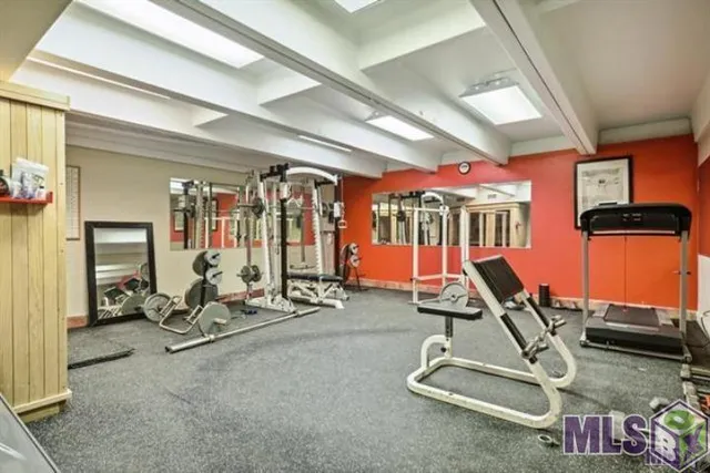 $925,000 | 4510 Bennett Drive, Baton Rouge, LA 70808