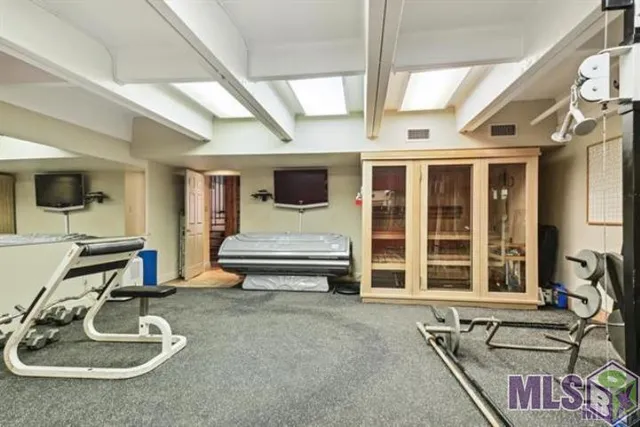 $925,000 | 4510 Bennett Drive, Baton Rouge, LA 70808