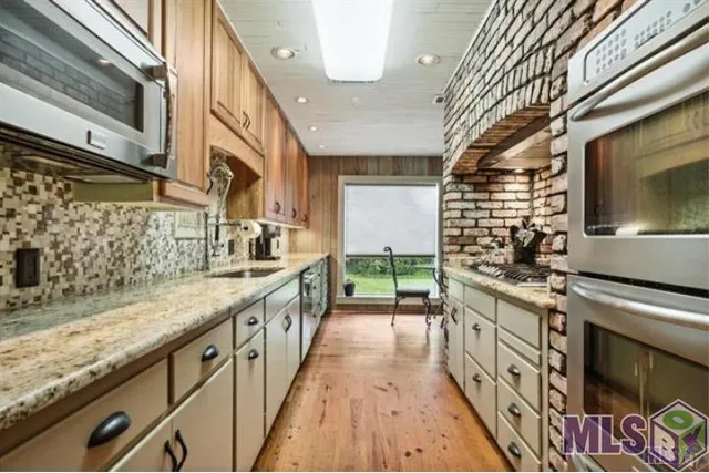 $925,000 | 4510 Bennett Drive, Baton Rouge, LA 70808