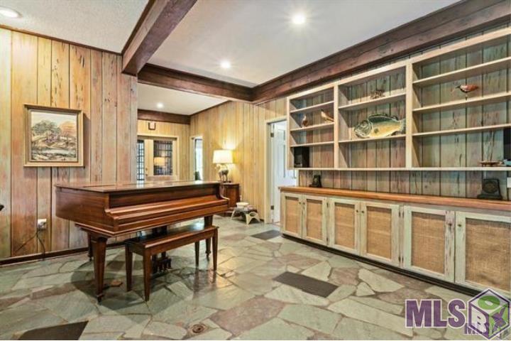 4510 Bennett Drive Baton Rouge, LA 70808 - Photo 10 of 47 Piano - Sitting Area