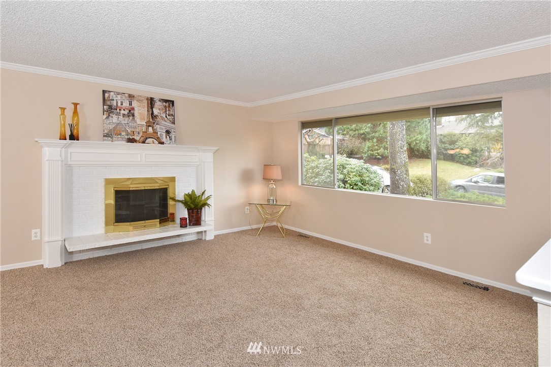 22101 4th Place West Bothell, WA 98021 - Photo 2 of 16
