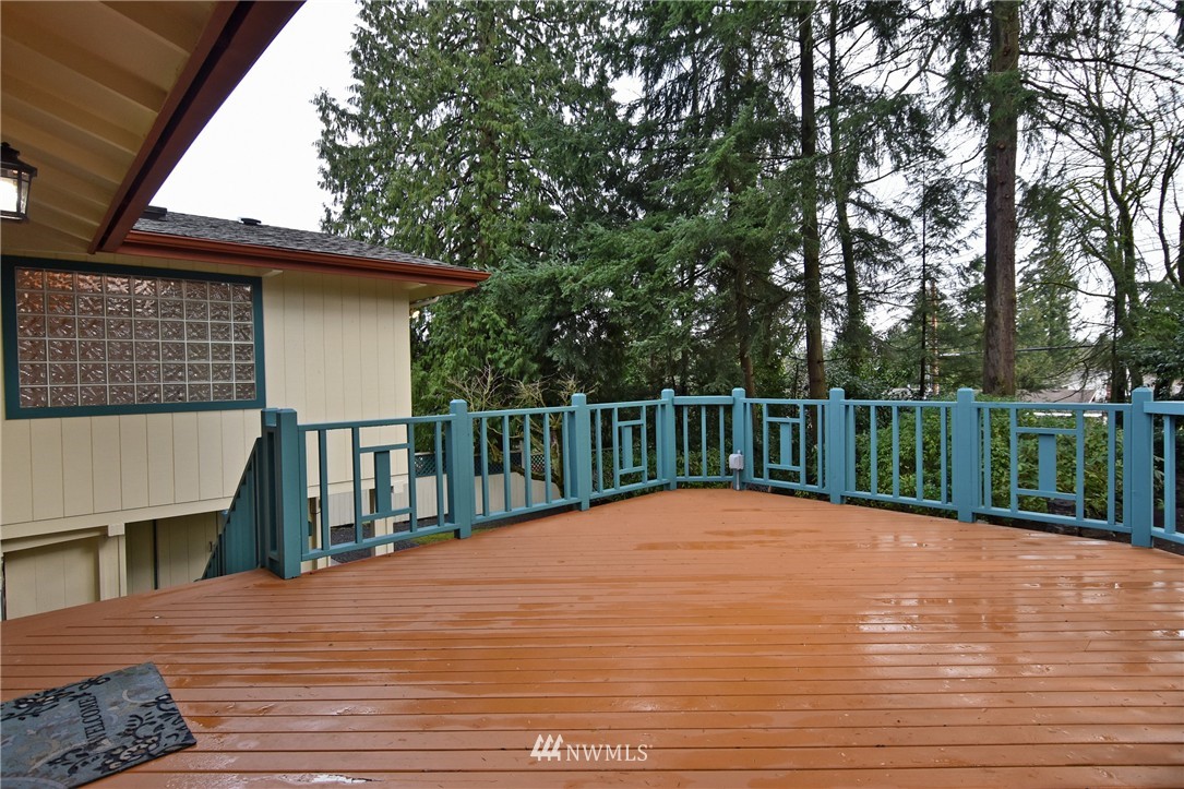 22101 4th Place West Bothell, WA 98021 - Photo 5 of 16