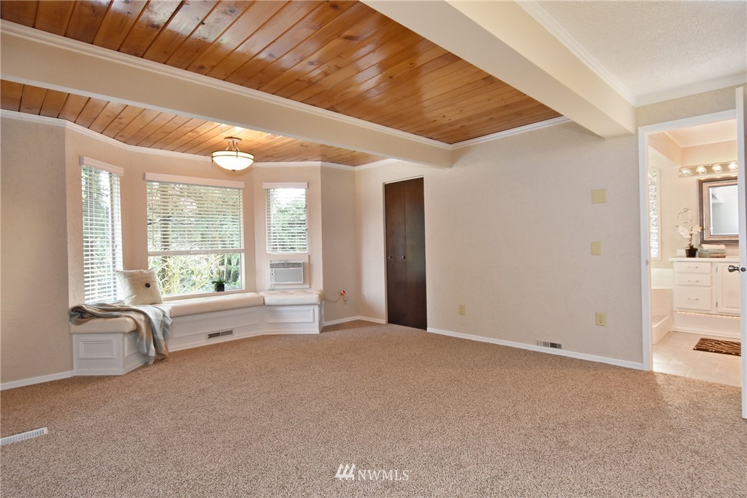 22101 4th Place West Bothell, WA 98021 - Photo 8 of 16