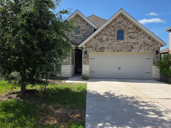 $2,475 | 116 Rosemary Court, Bastrop, TX 78602