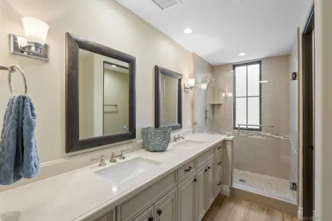 $2,875,000 | 718 Silver Street, La Jolla, CA 92037