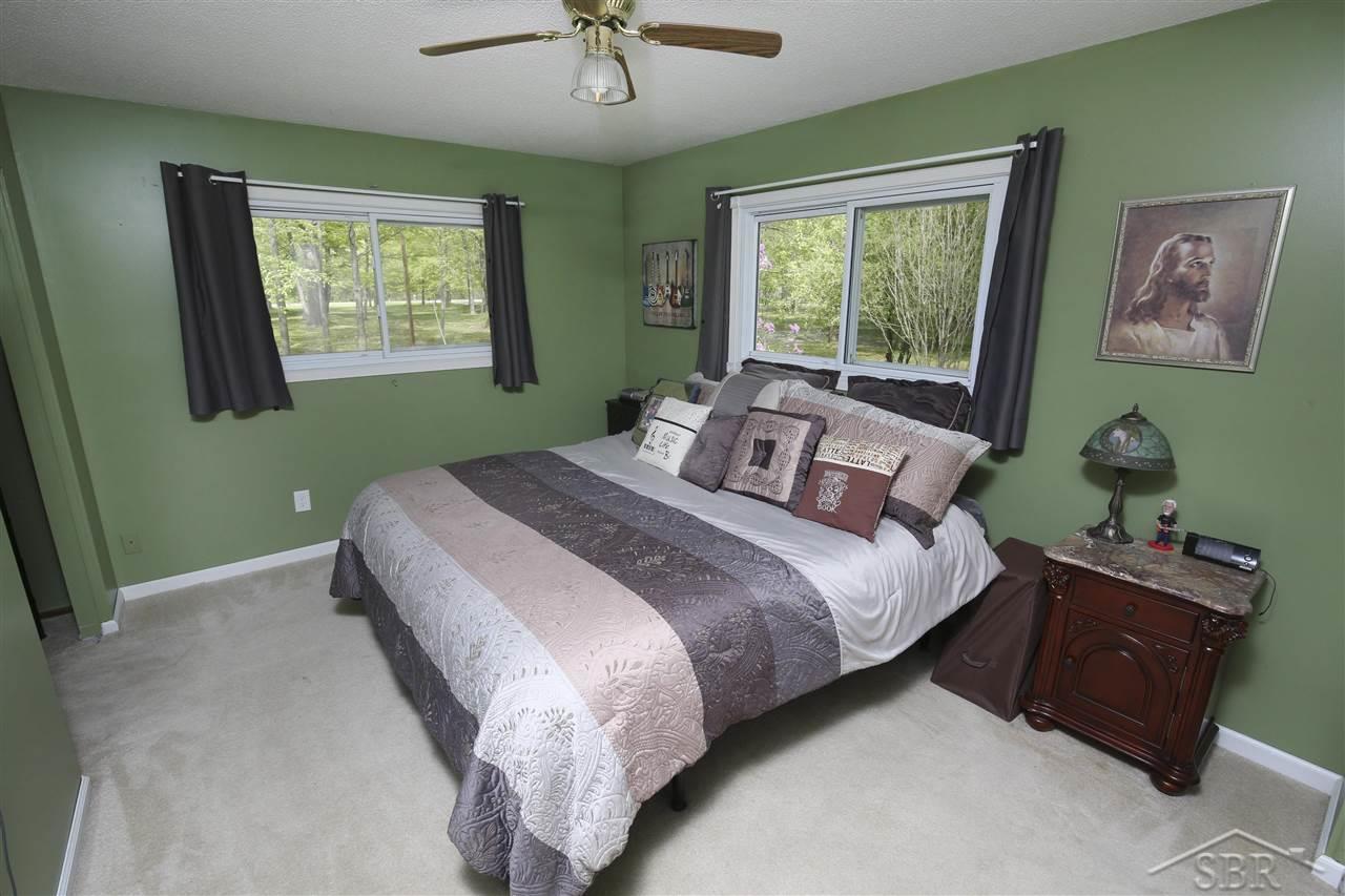 1890 East Brooks Road Midland, MI 48640 - Photo 18 of 53 50076548-17.JPG