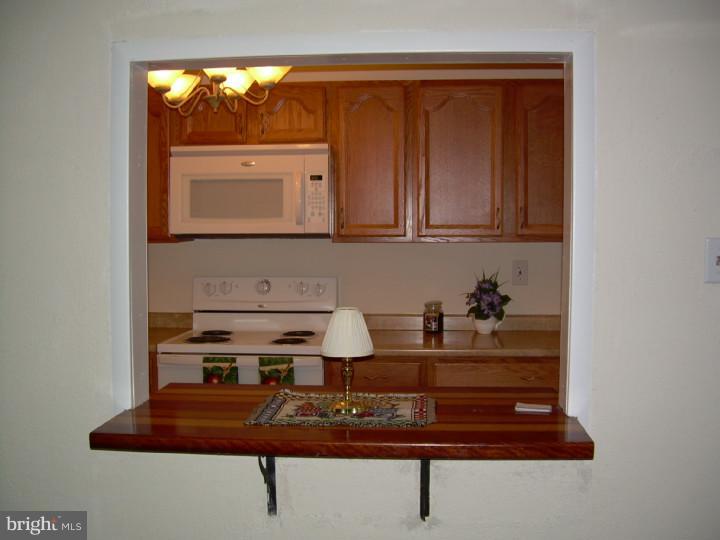 864 Andover Road Lansdale, PA 19446 - Photo 4 of 7 Kitchen