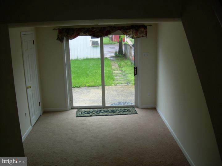 864 Andover Road Lansdale, PA 19446 - Photo 6 of 7 Family Room