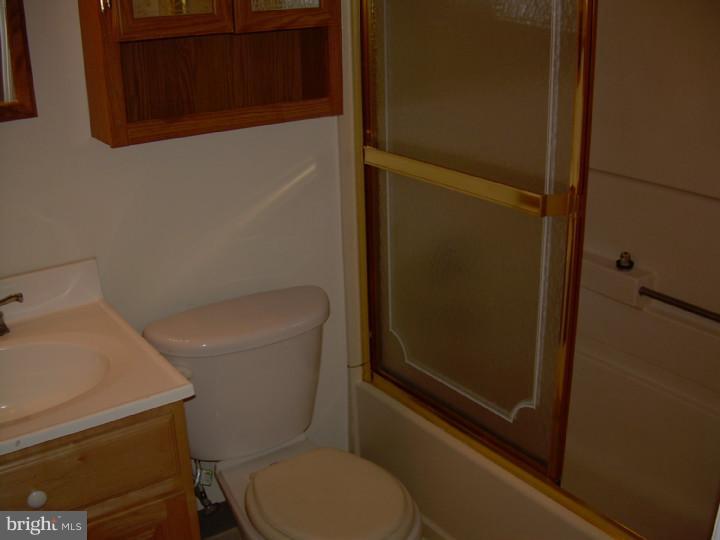 864 Andover Road Lansdale, PA 19446 - Photo 7 of 7 Bathroom