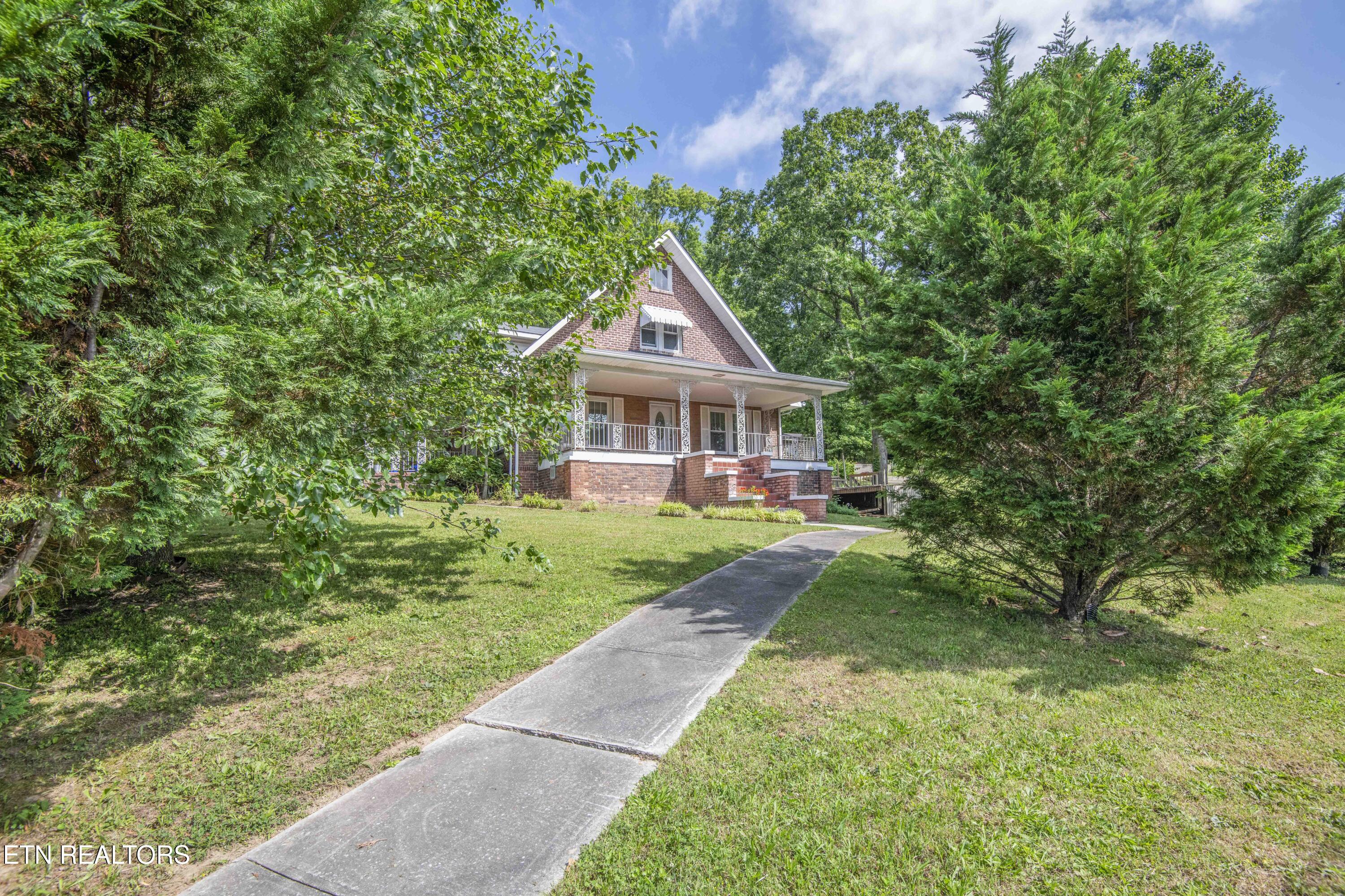 17761 Alberta Street Oneida, TN 37841 - Photo 5 of 56 exterior 3_1