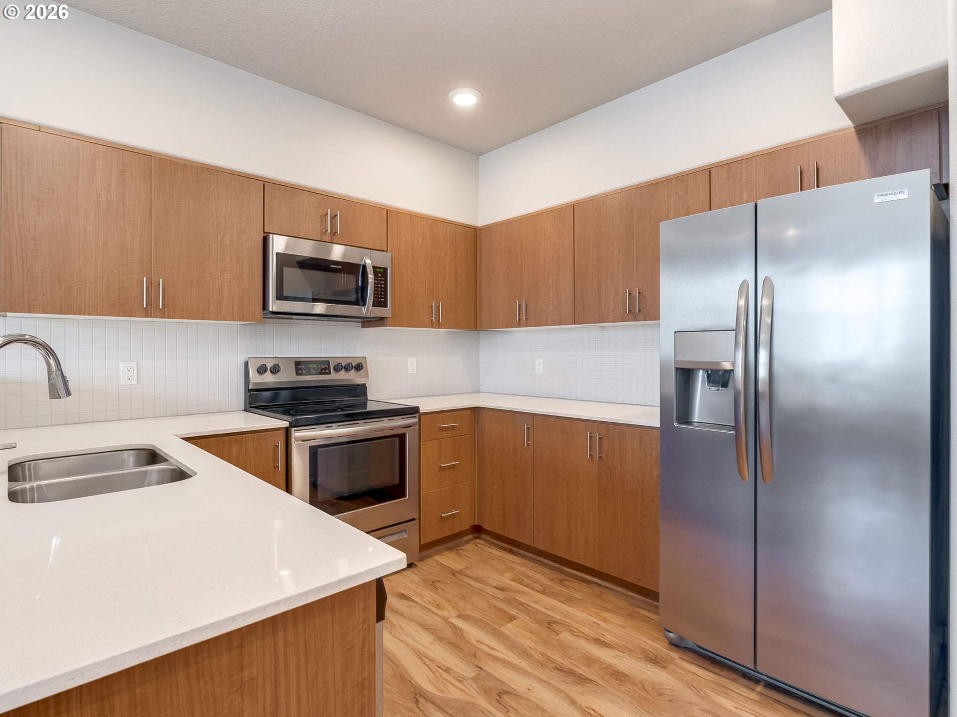 17137 Southwest Appledale Road, Unit 206 Beaverton, OR 97007 - Photo 6 of 29