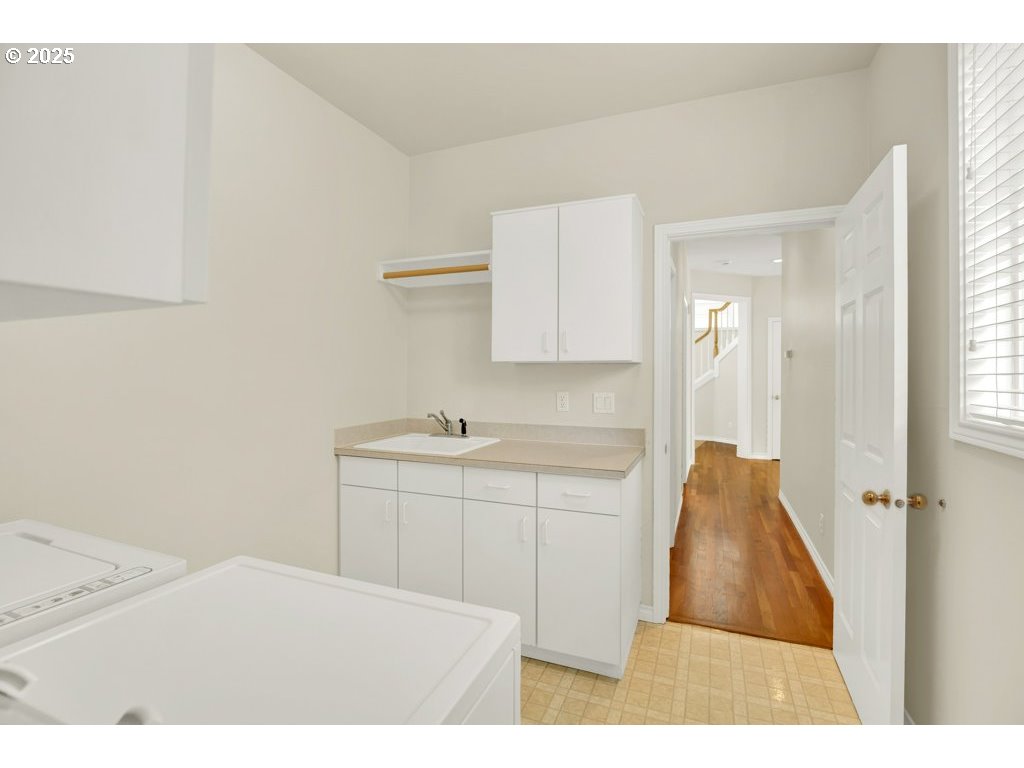 13866 Southwest Alpine View Portland, OR 97224 - Photo 26 of 45 Gallery Image 26