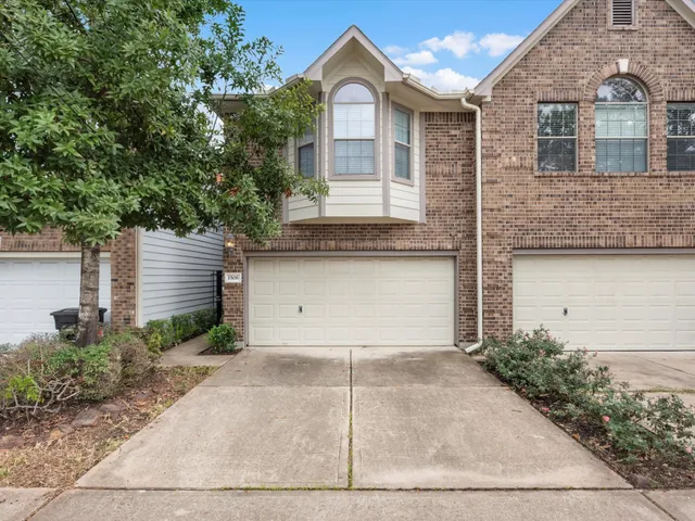 a house view with a outdoor space