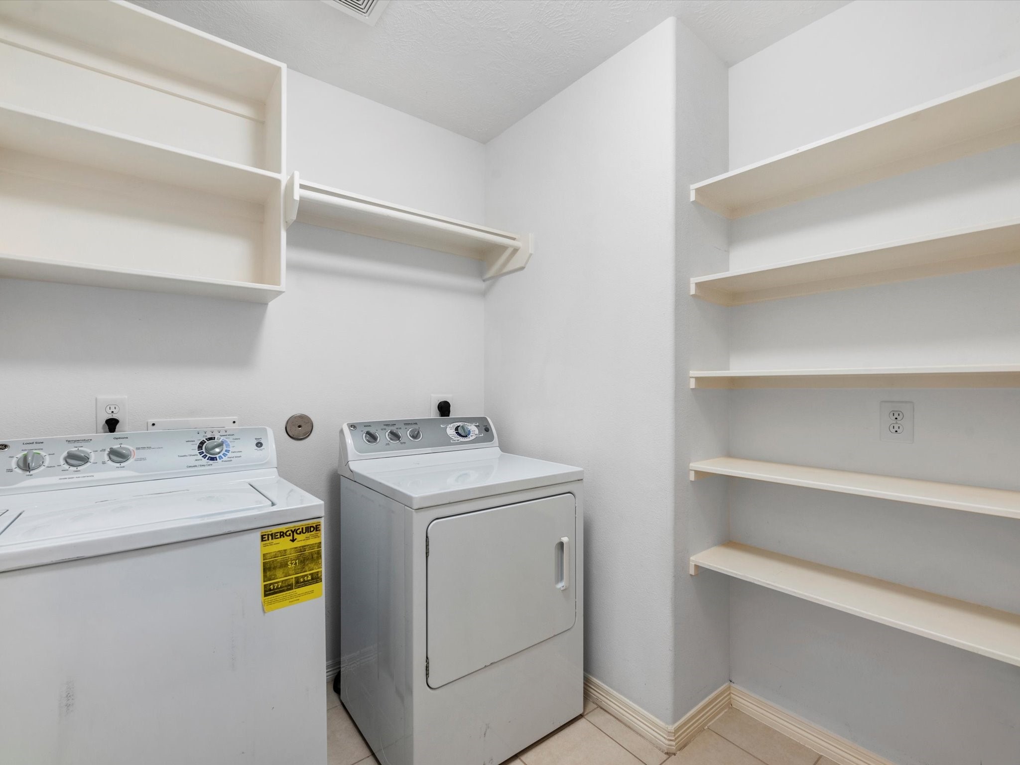 1506 Nashua Street Houston, TX 77008 - Photo 22 of 26 The sizable laundry room is ready to accommodate your storage needs!