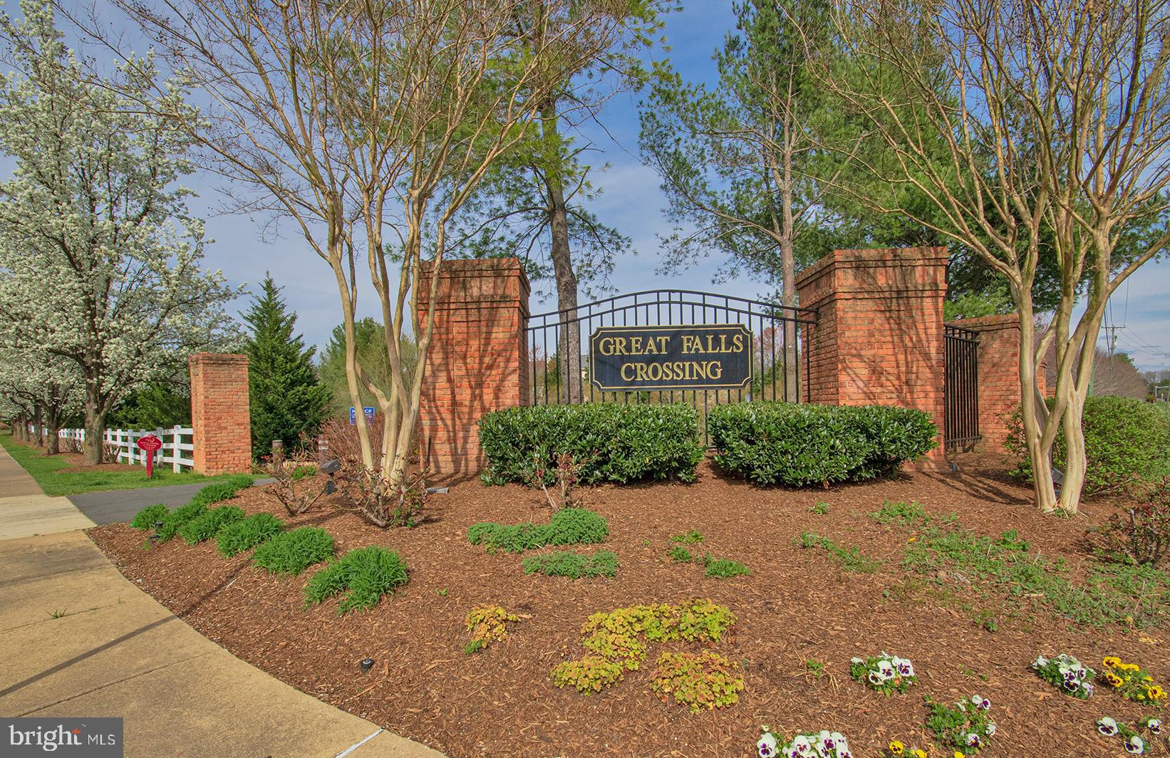 1319 Aldbury Way Reston, VA 20194 - Photo 11 of 78 neighborhood entrance