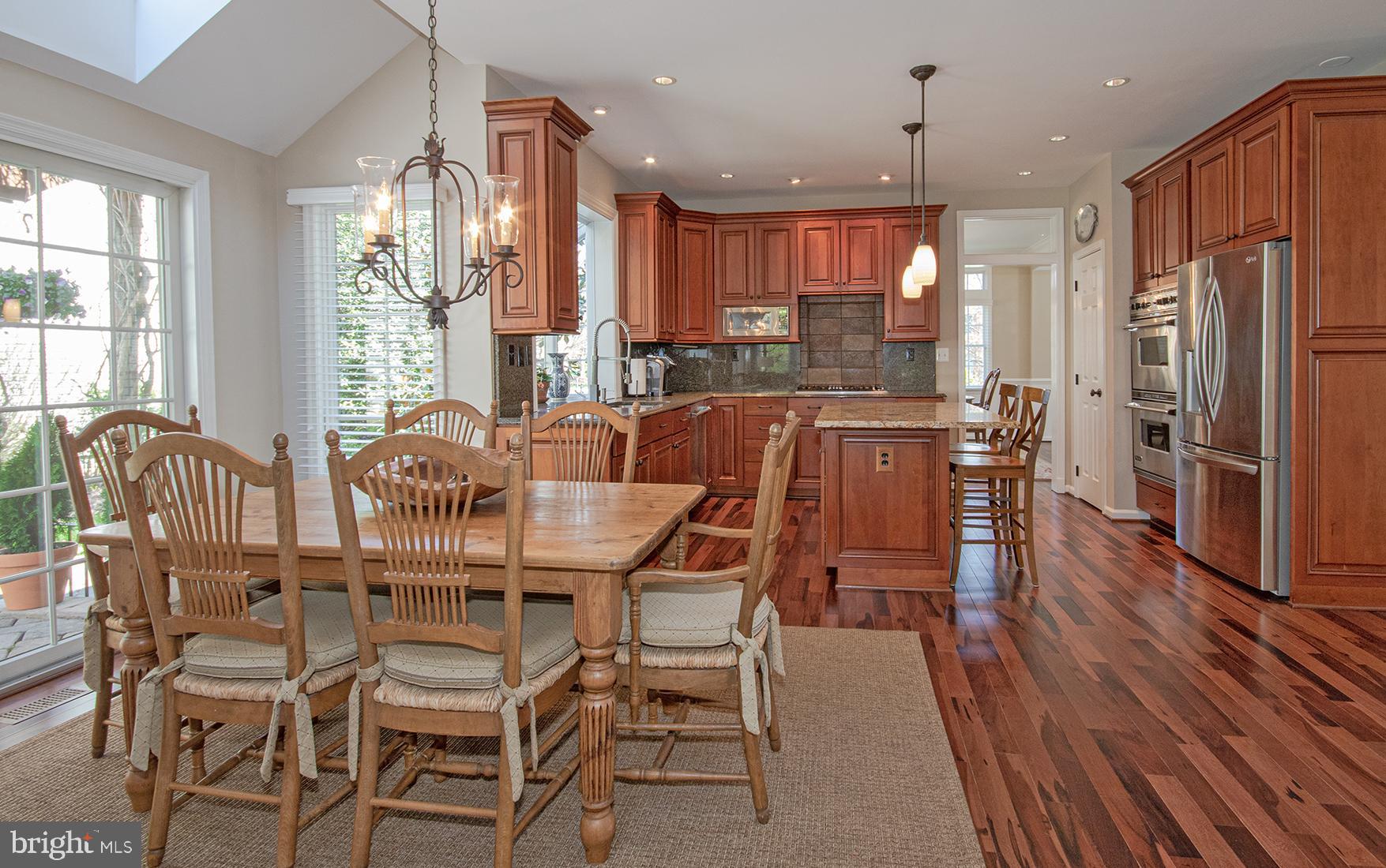 1319 Aldbury Way Reston, VA 20194 - Photo 17 of 78 breakfast area