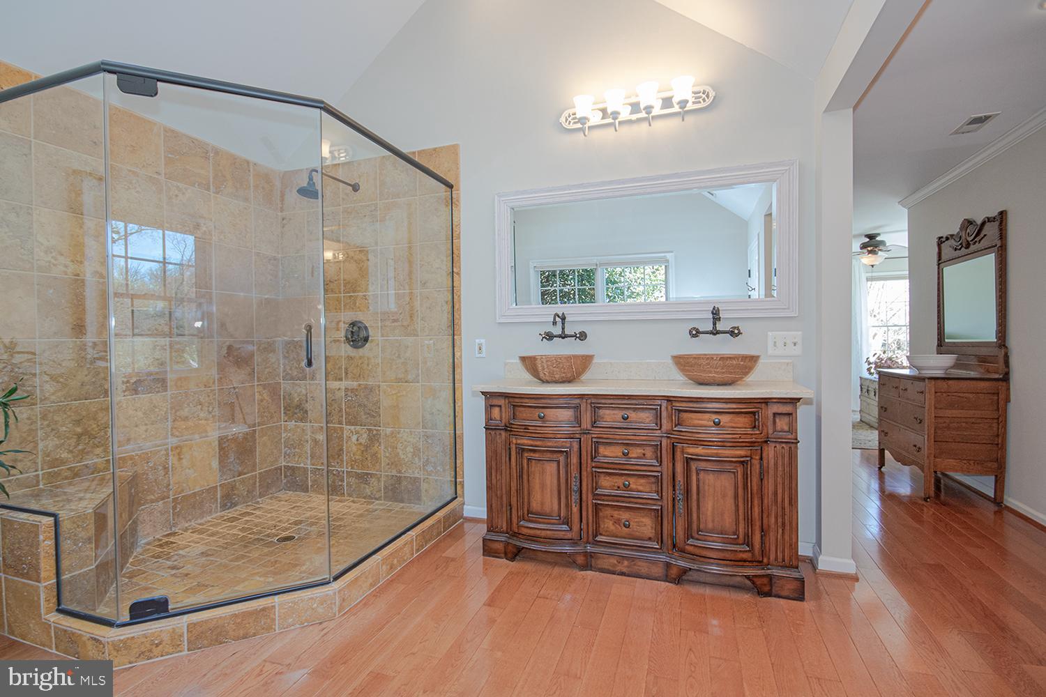 1319 Aldbury Way Reston, VA 20194 - Photo 45 of 78 wonderful large shower!