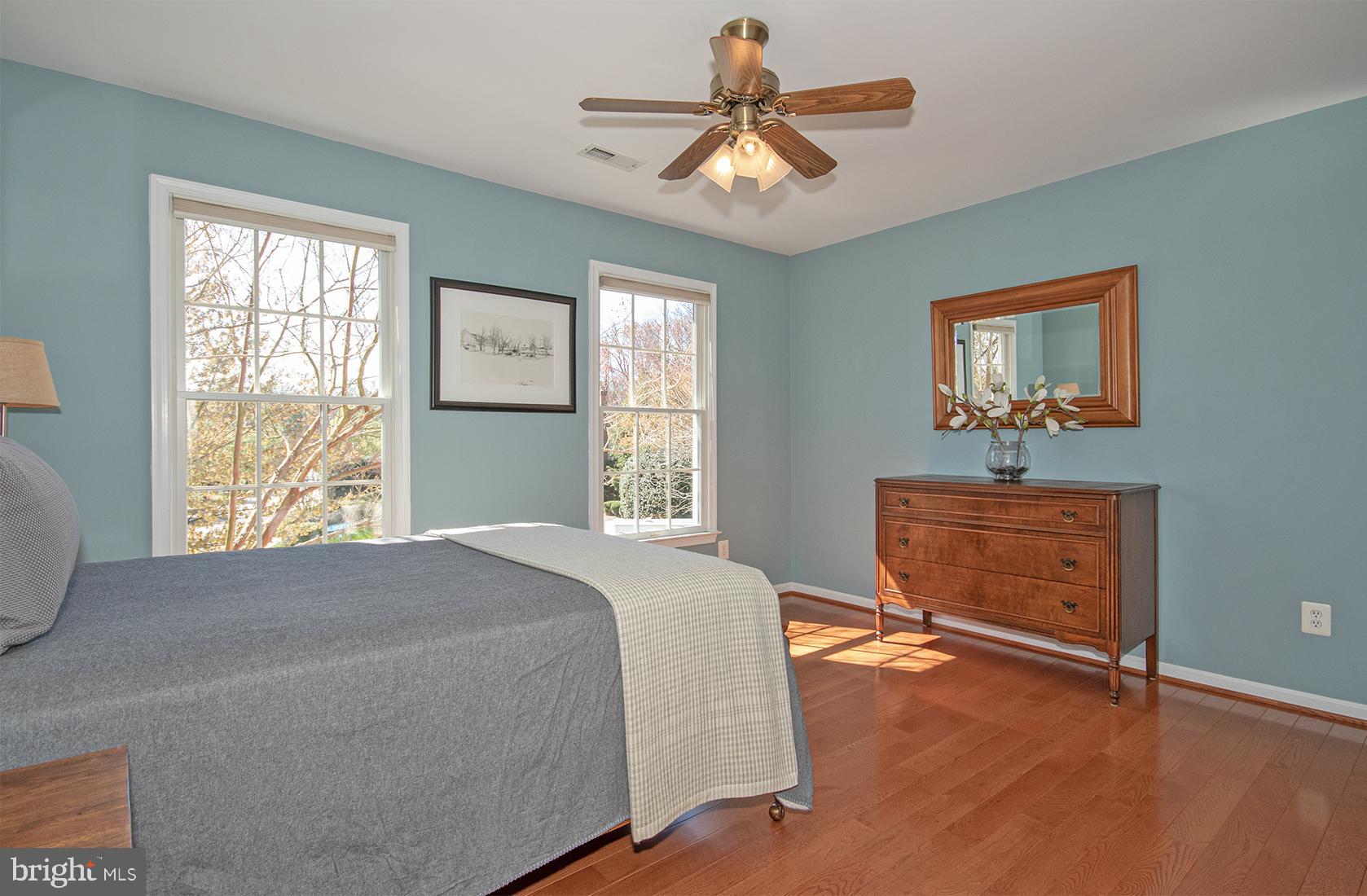 1319 Aldbury Way Reston, VA 20194 - Photo 58 of 78 guest room