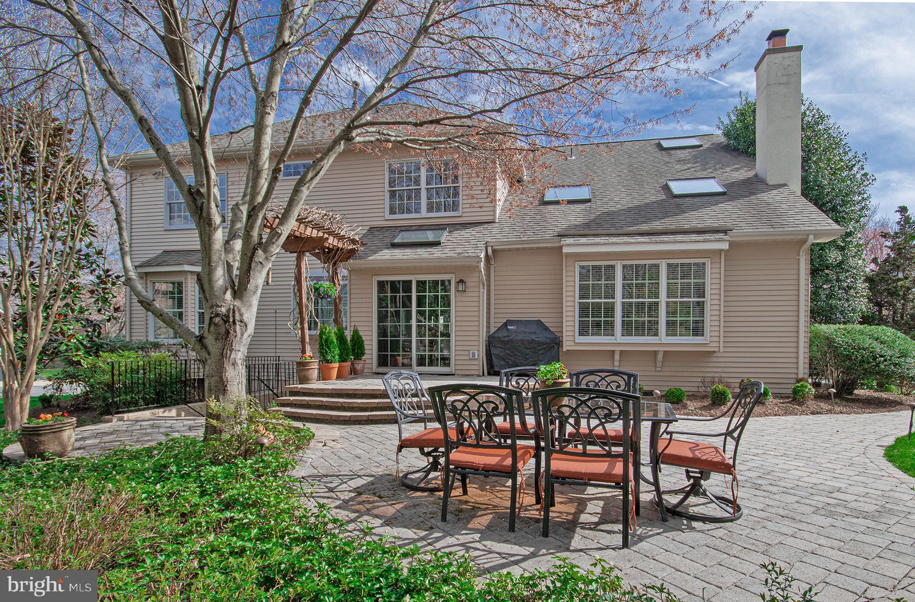 1319 Aldbury Way Reston, VA 20194 - Photo 9 of 78