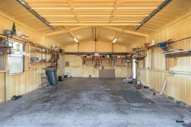 a view of a garage