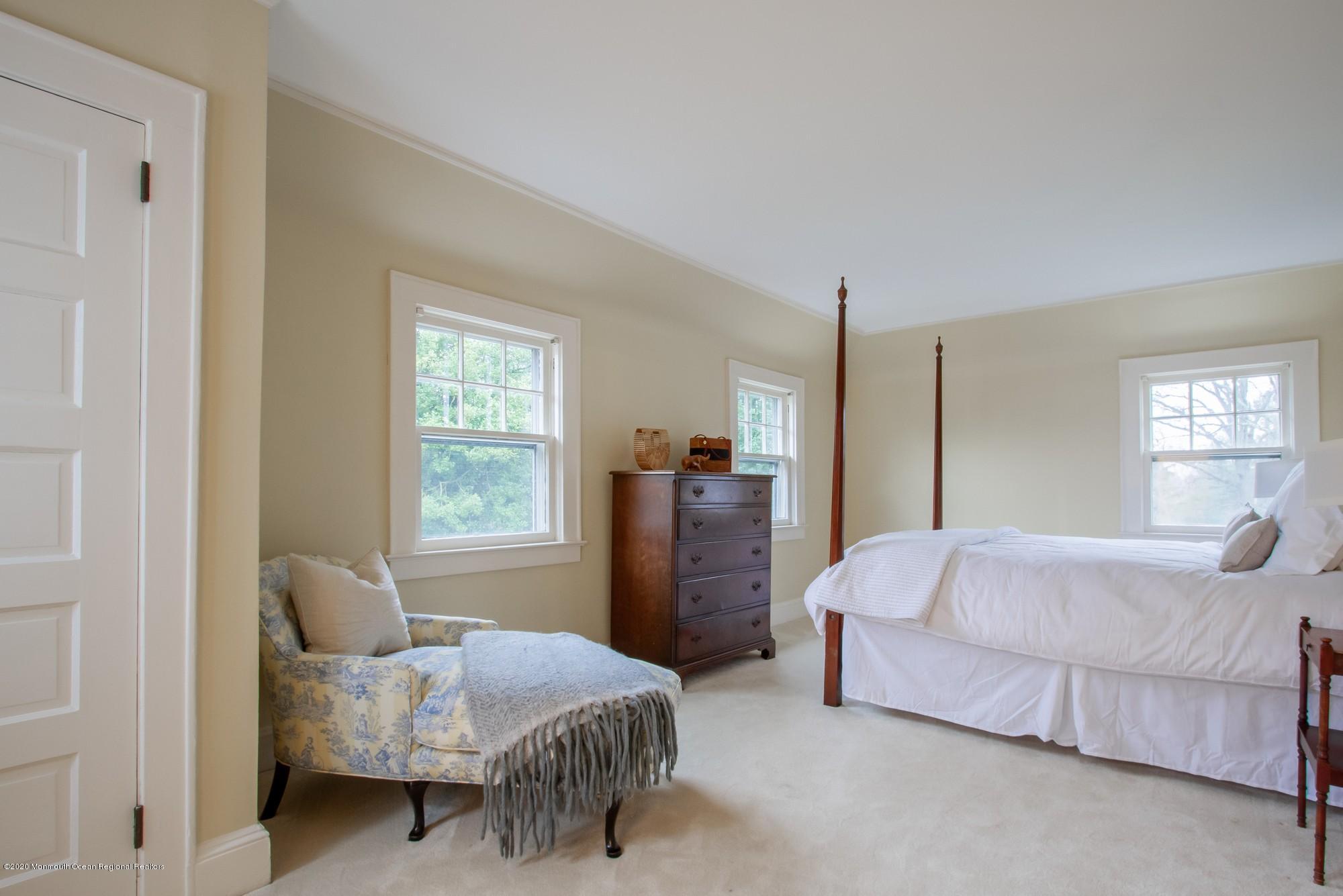 11 Conover Lane Rumson, NJ 07760 - Photo 26 of 55 2nd Master Bedroom