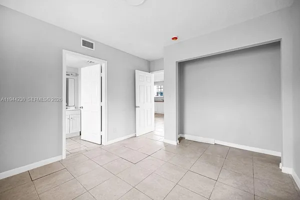 a view of entryway with a front door
