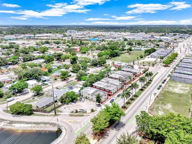 $2,100 | 14180 Northwest 22nd Avenue, Unit 4, Opa-Locka, FL 33054